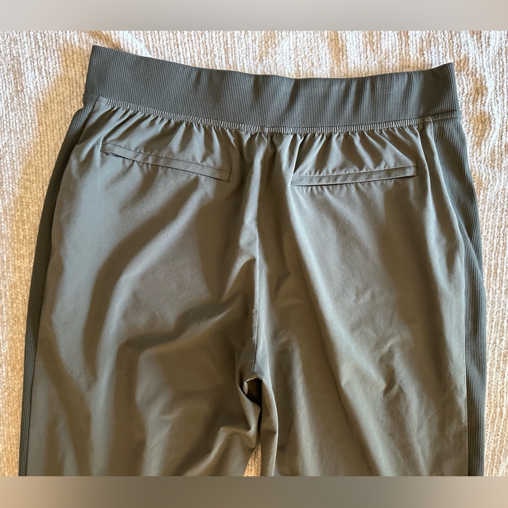 Athleta Brooklyn Ankle Pant - Size 10T - Picture 7 of 9